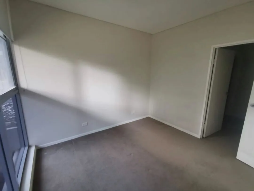極佳位置4房公寓7月可租！🏠
