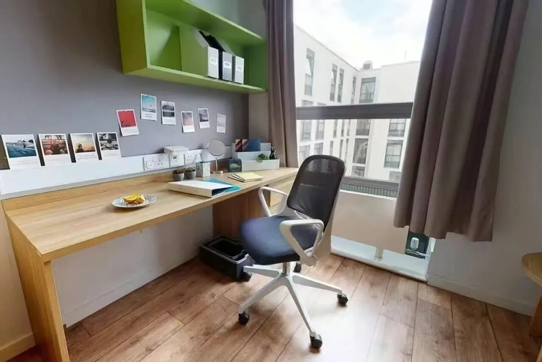 350pw20-25平StudioWembley地鐵5min