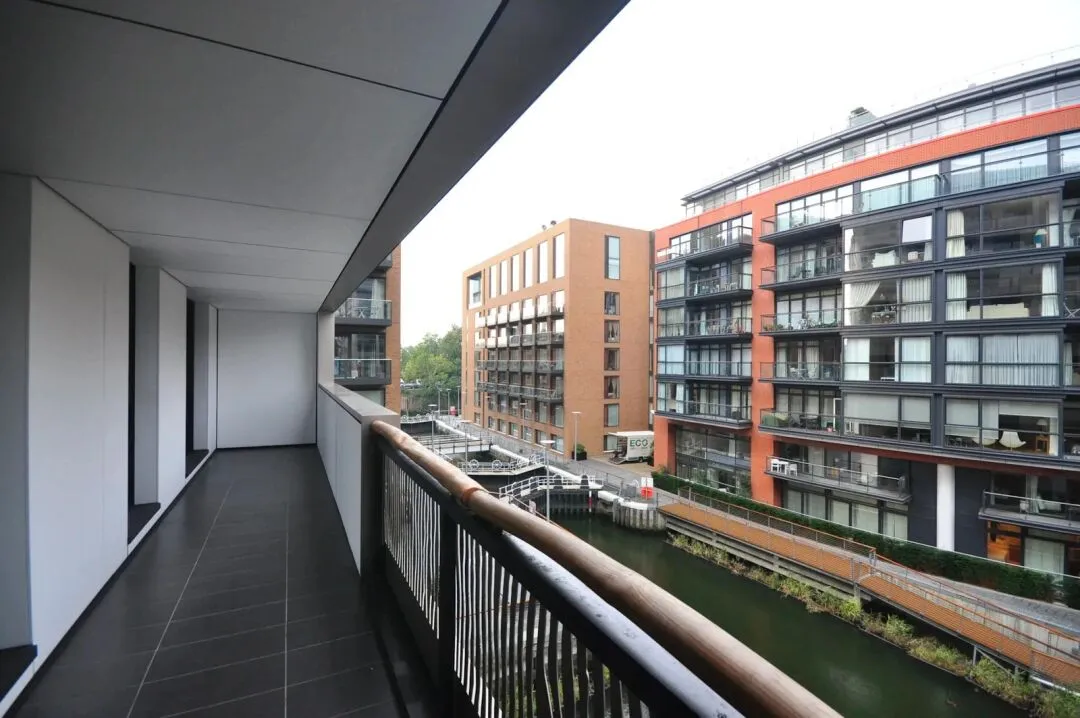 London 23fall IC Chelsea nearby, fully renovated 2b2b.