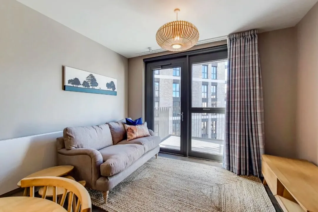 UCL找大的Studio，這簡直是夢中情房！