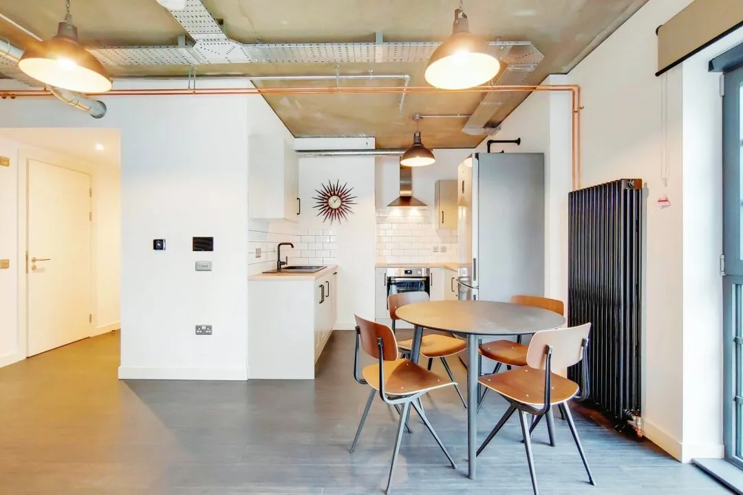 帶陽台☀空間超大的studio💐請查收