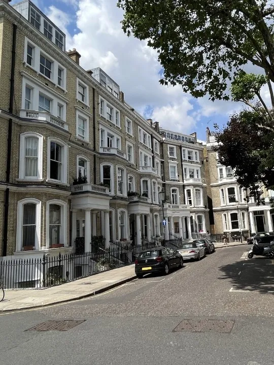 Renting in London | 2 Bedroom near IC, available from September!