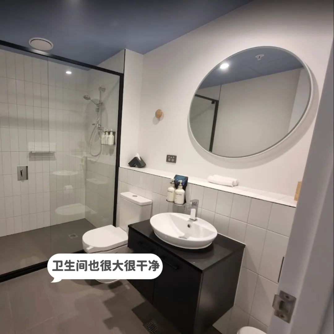 留學生情侶 開啟兩人一狗同居生活