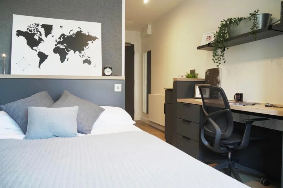 Surprise! London's lowest-priced apartment now has a £100 per week discount.