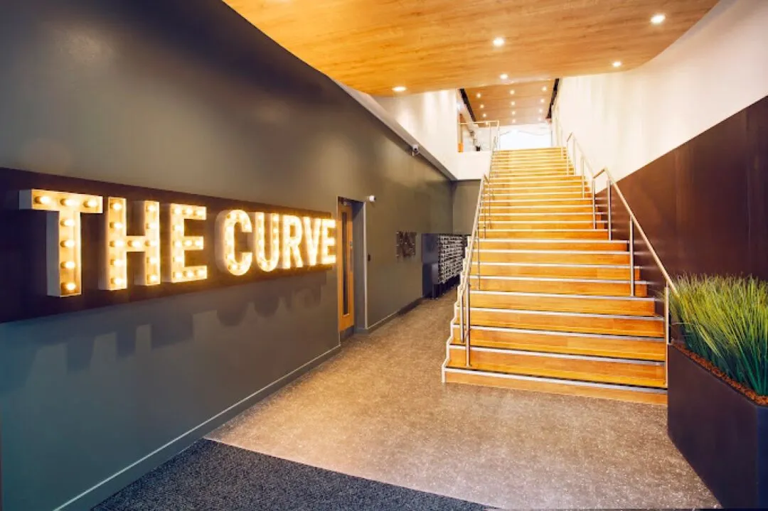哇！The Curve在倫敦的裝修風格我愛了