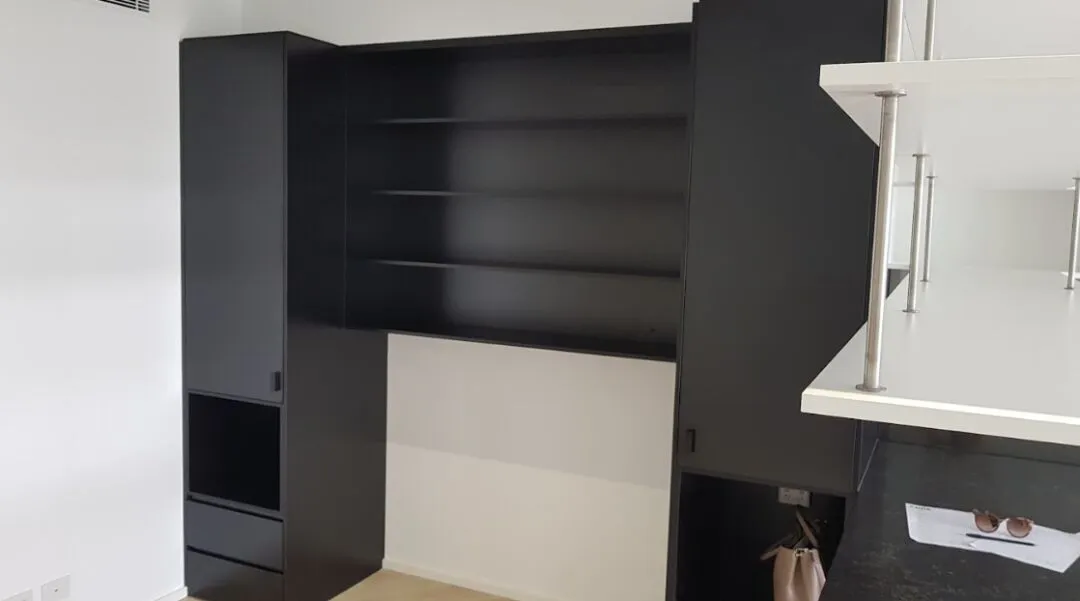 雪梨帶頂層樓台的studio
