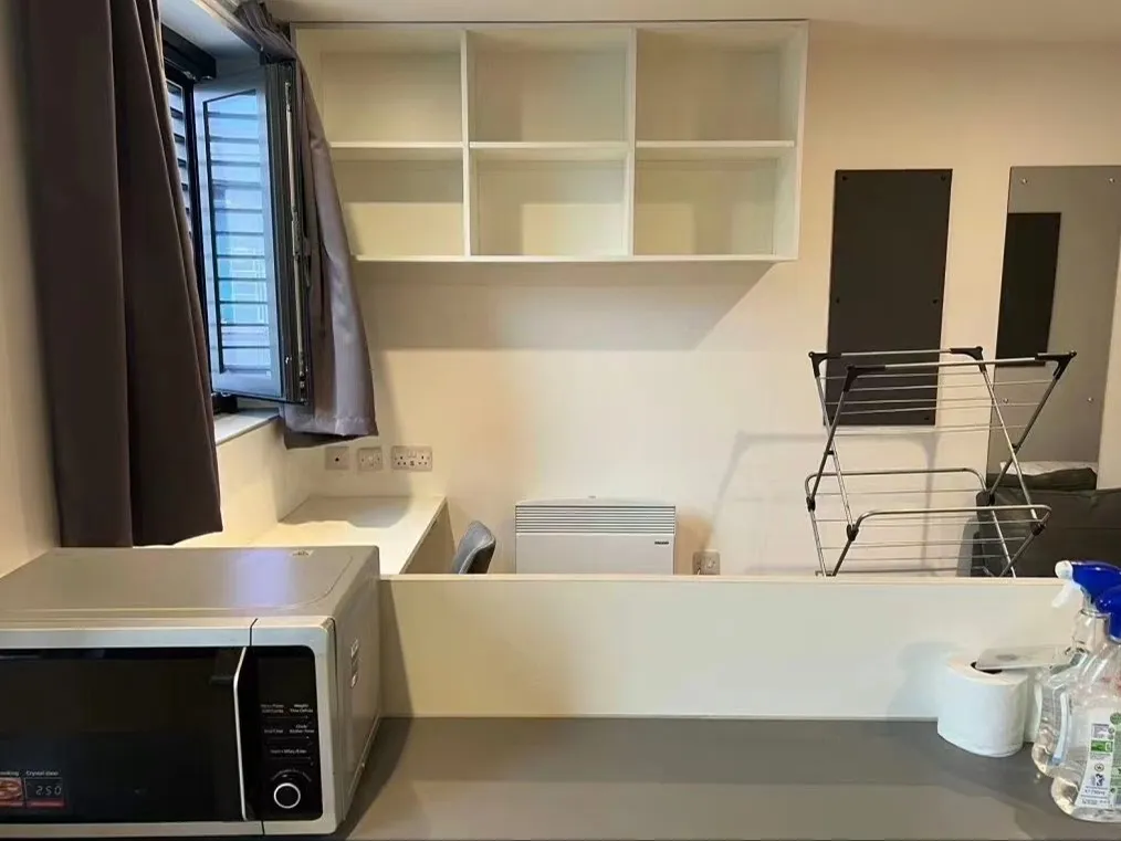 謝菲爾德人均90的studio，學姐轉租