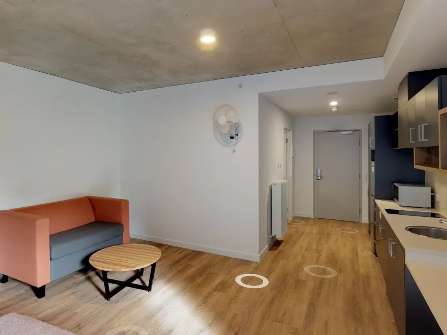誰懂，我在墨爾本找的studio帶小客廳和陽台