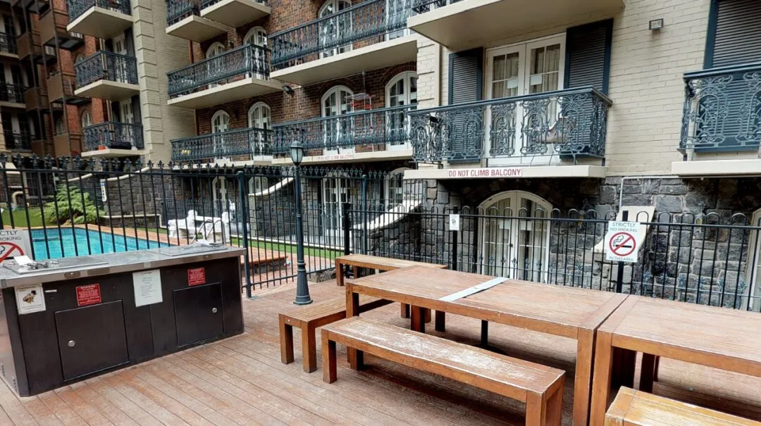 2b looking for roommates to share a terrace