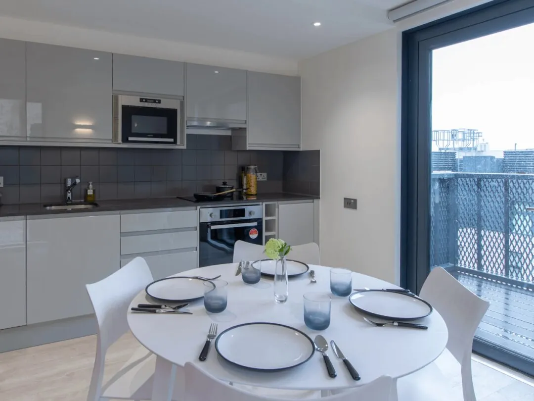 London | Next to the Thames River👮‍♂️ station! Super secure student apartments