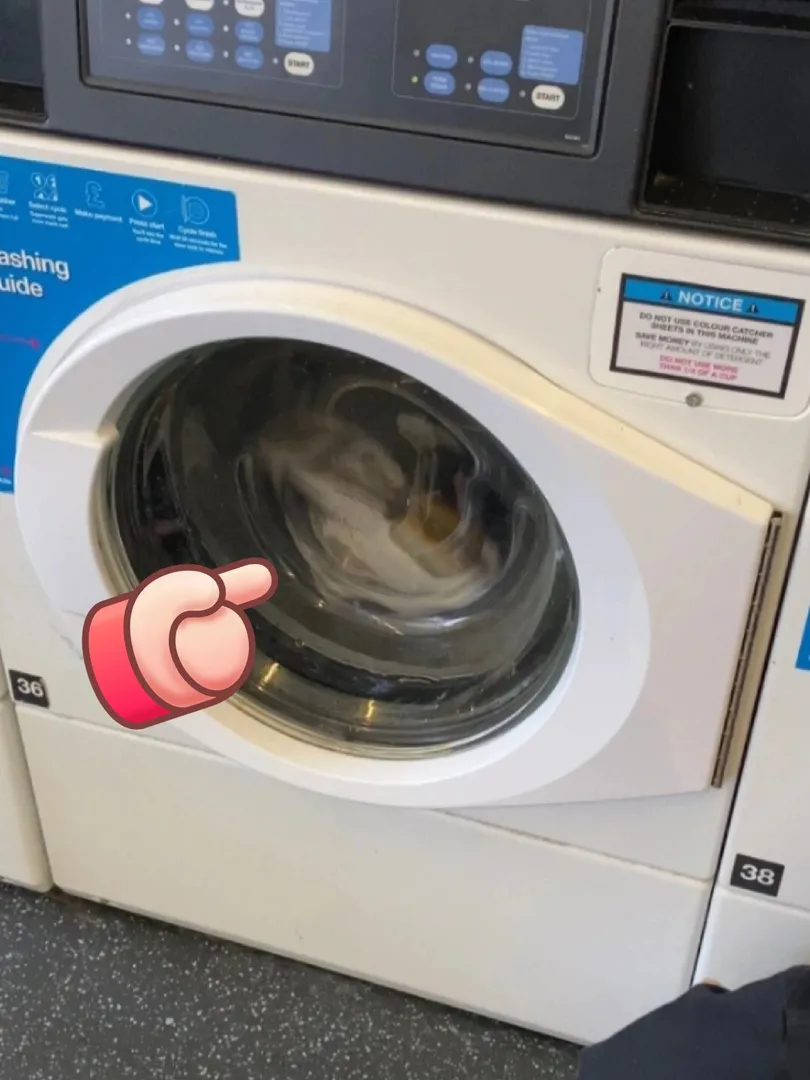 🇬🇧 Hey, listen to my advice, don't use public washing machines!