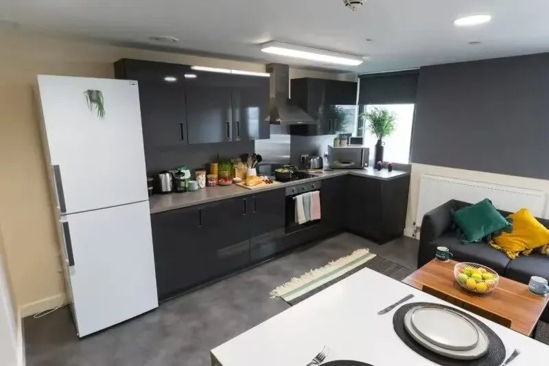 紐城Ensuite！急！