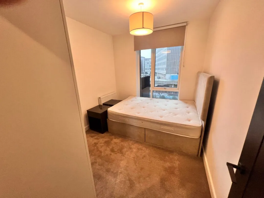 Manchester, such a 2b2b 300pw direct rental! Not subletting!!