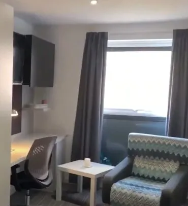 帶沙發的STUDIO你在愛丁堡見過麼