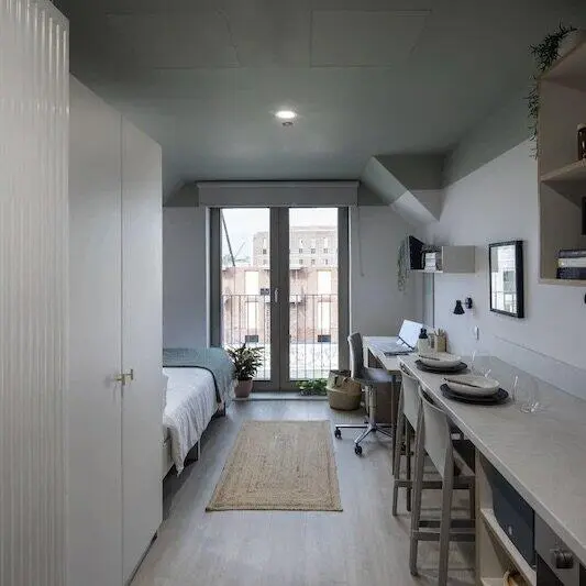 我永遠為愛丁堡大落地窗studio心動❤️