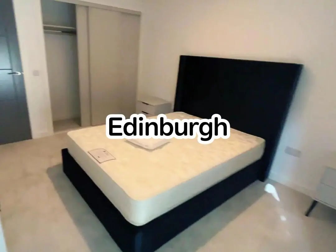 Edinburgh好看空间还大的🏠