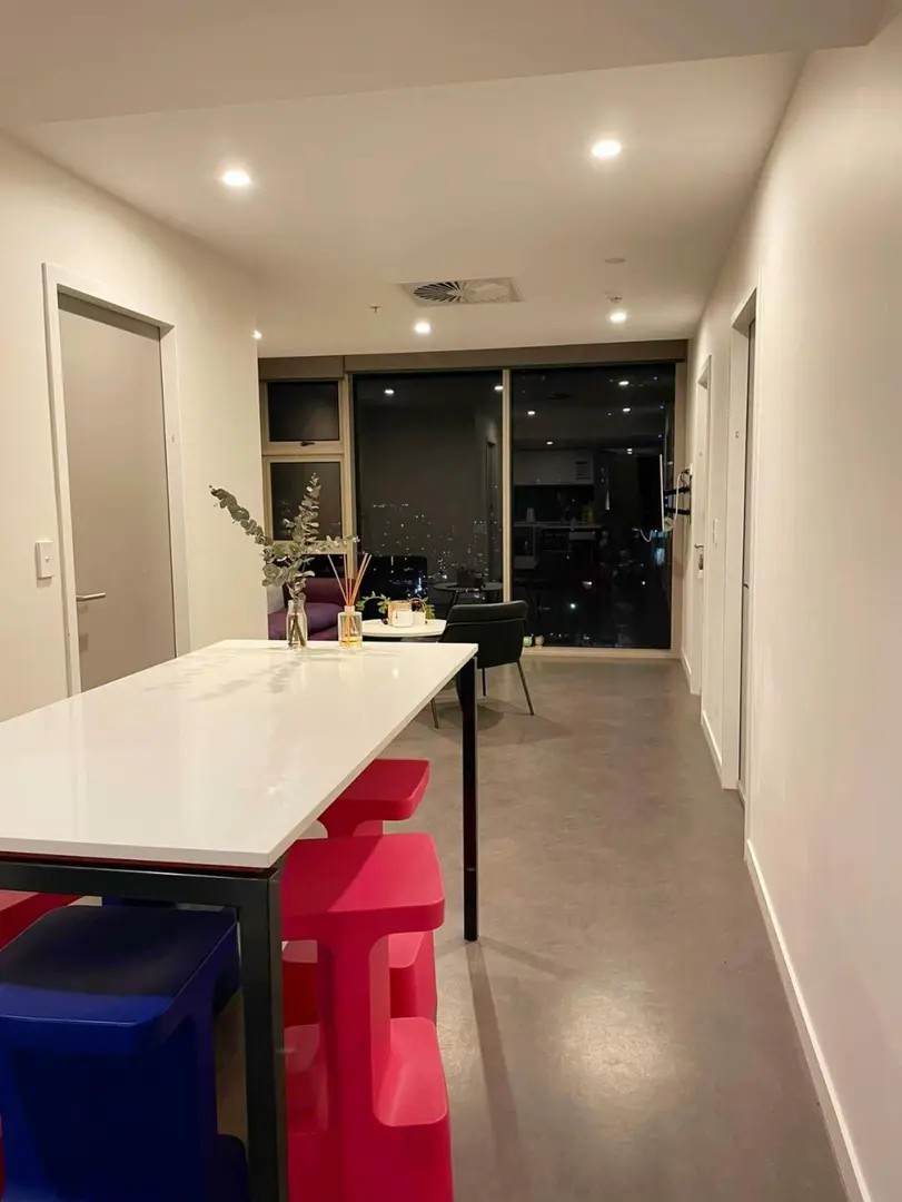 Brisbane subleasing available for short-term rental, convenient for living in the city.