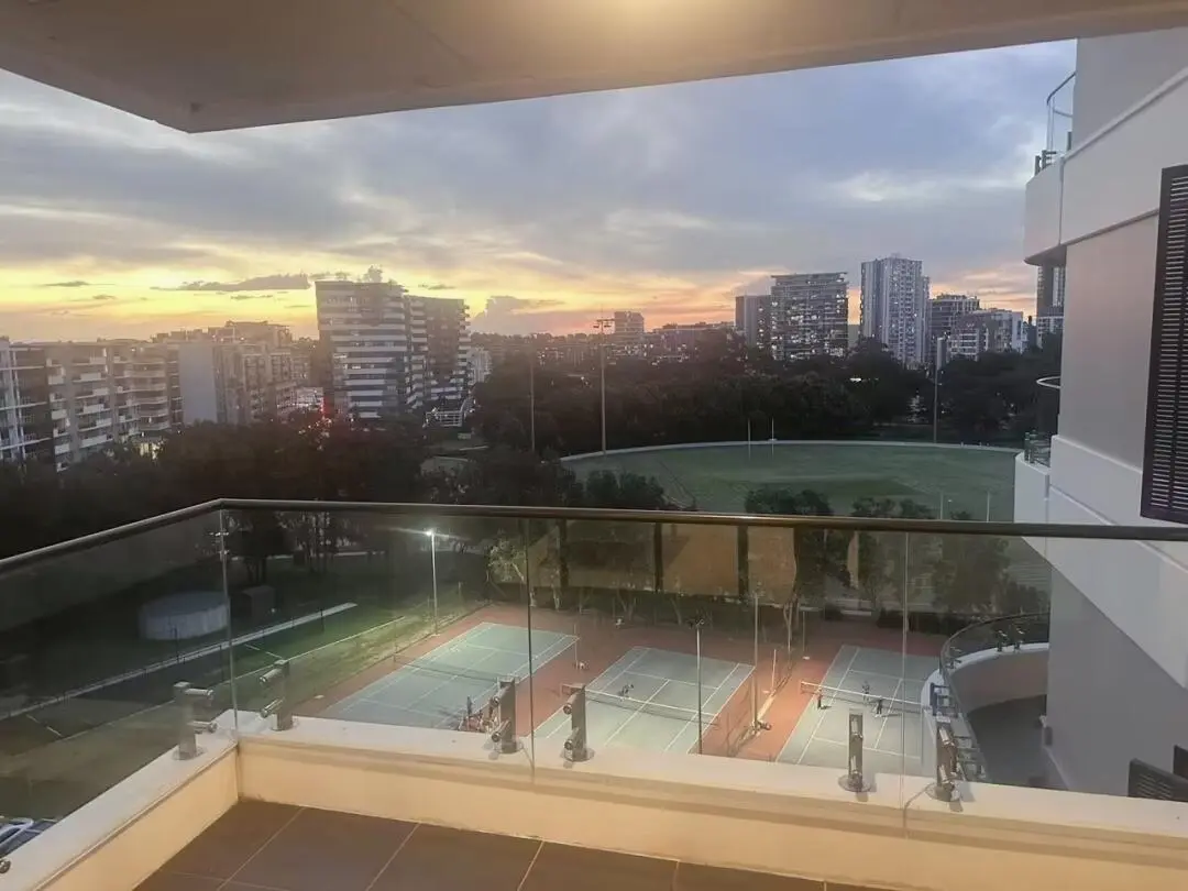 假期回國，Wolli creek 1b1b骨折價轉租