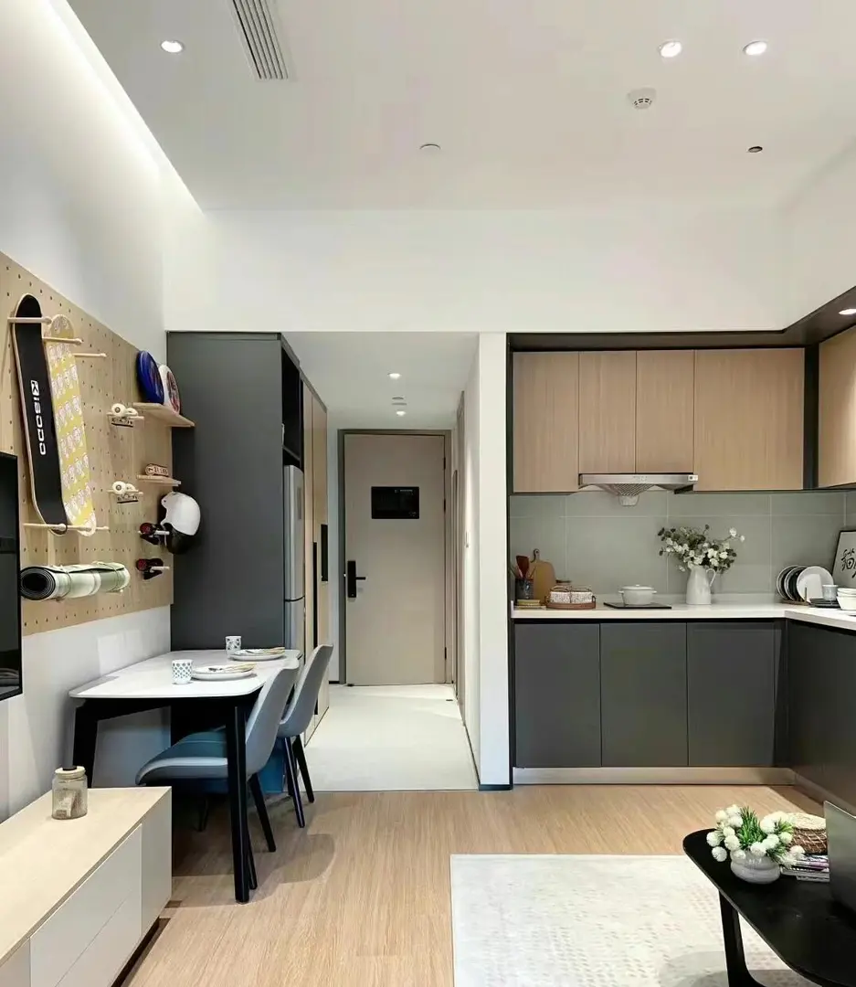 約克9️⃣🈷️轉租大號studio，帶陽台