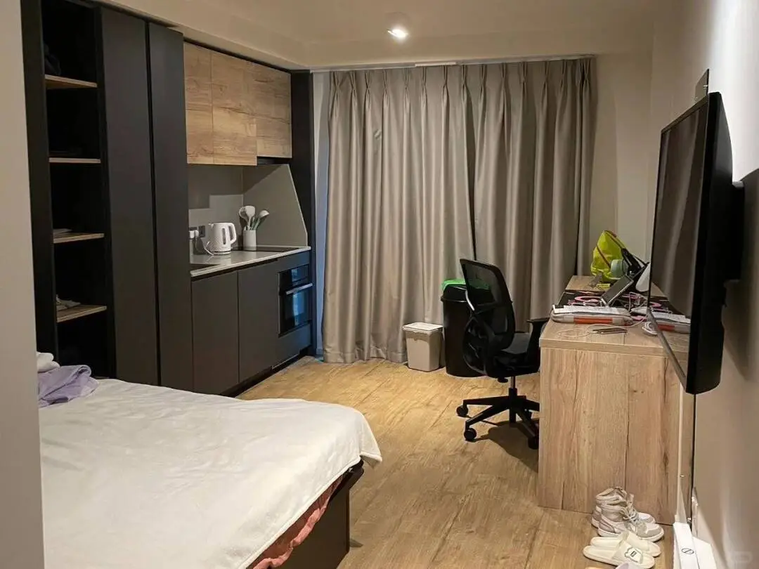 阿德萊德想要大號studio，看我，轉‼️