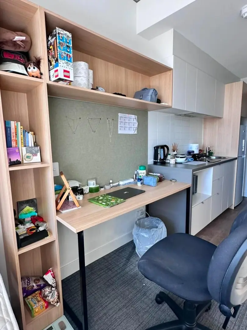 Mel大學studio，帶家具，不需