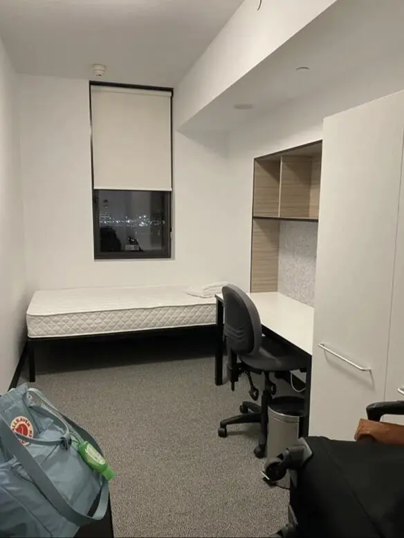 瞬間對布里斯班studio起了敬意...