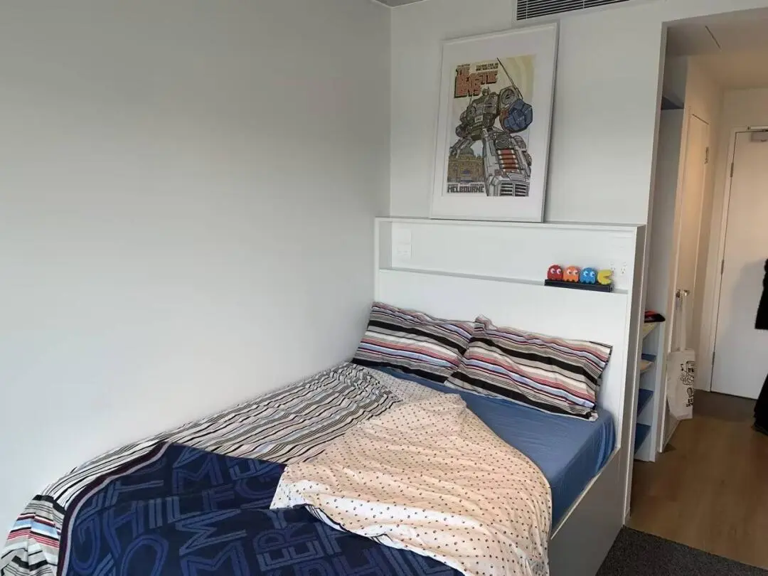 轉一間墨大門口的studio，帶陽台真的香