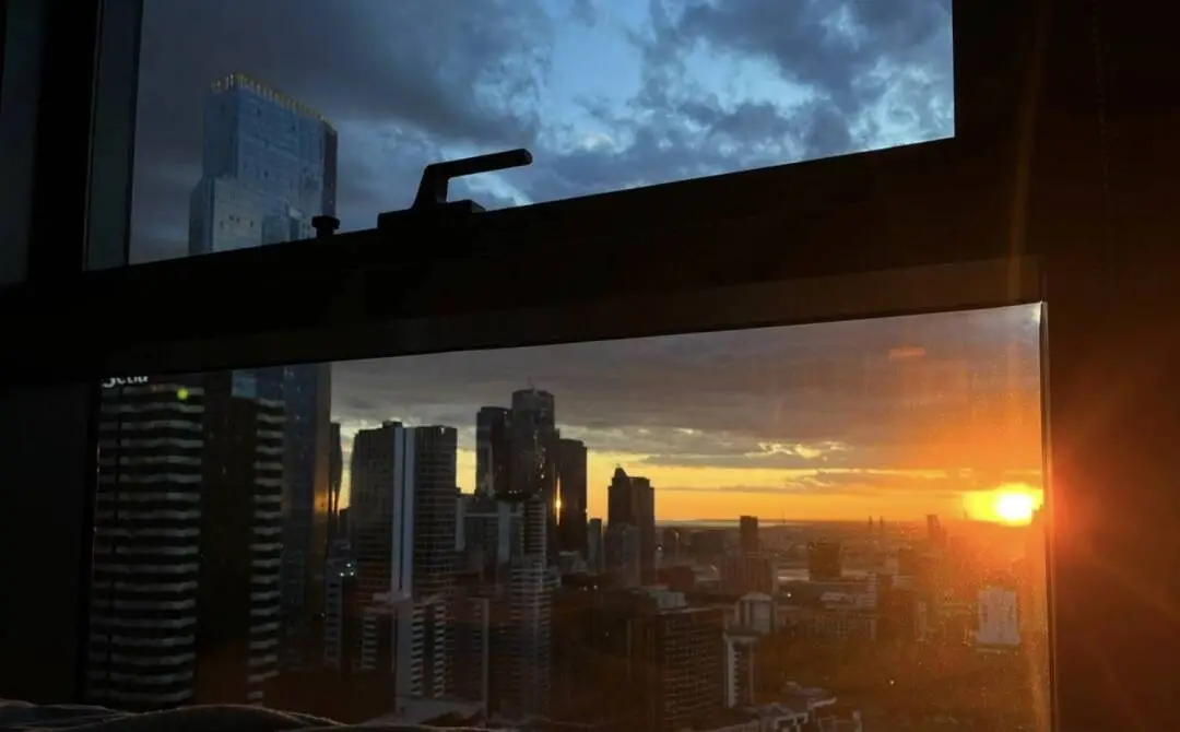墨爾本特色公寓🏙️，離學校超近！