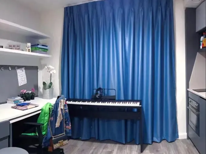 華威大學出一個studio白菜j😭