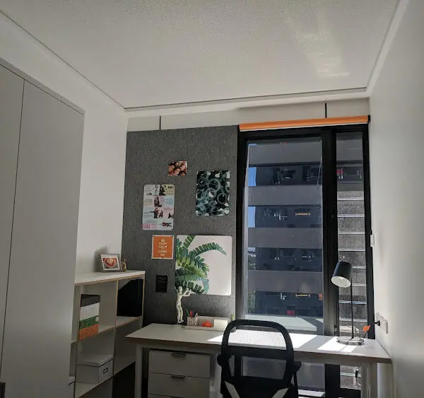 昆士蘭出一間帶獨衛studio，要回國（摳搜