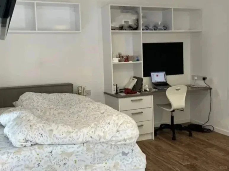 利茲大學旁這個studio水電免～求好心人接手
