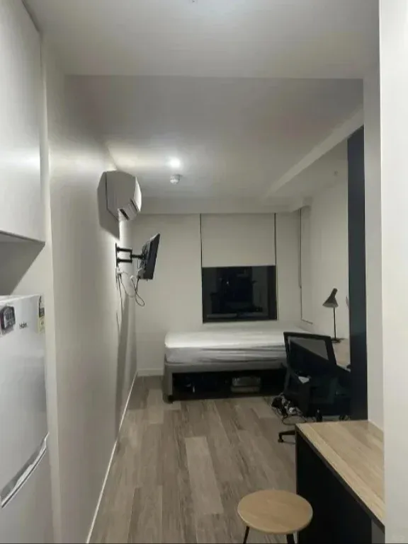 布里斯班出S1的studio，房間不大，但