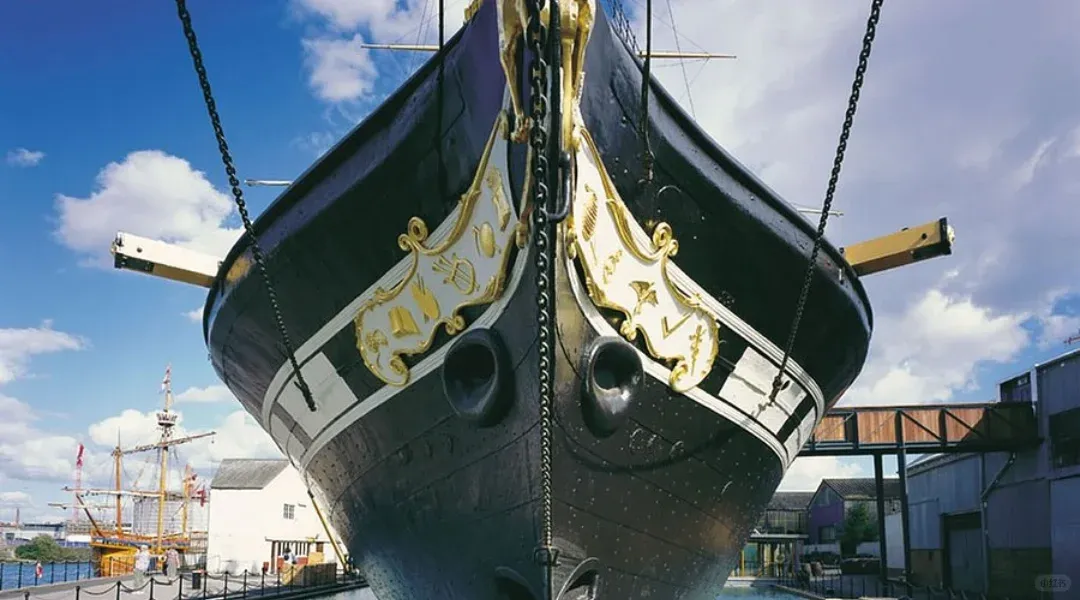 ✨ 發現了一個超棒的景點——SS Great Britain，英國航海史上具有里