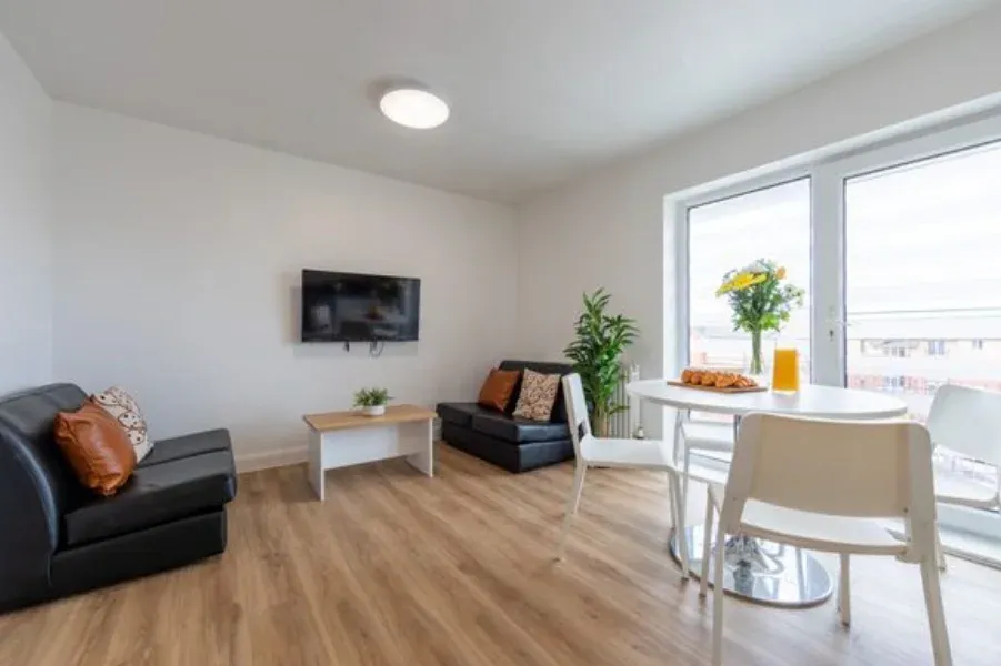 曼城ensuite，210，省到家