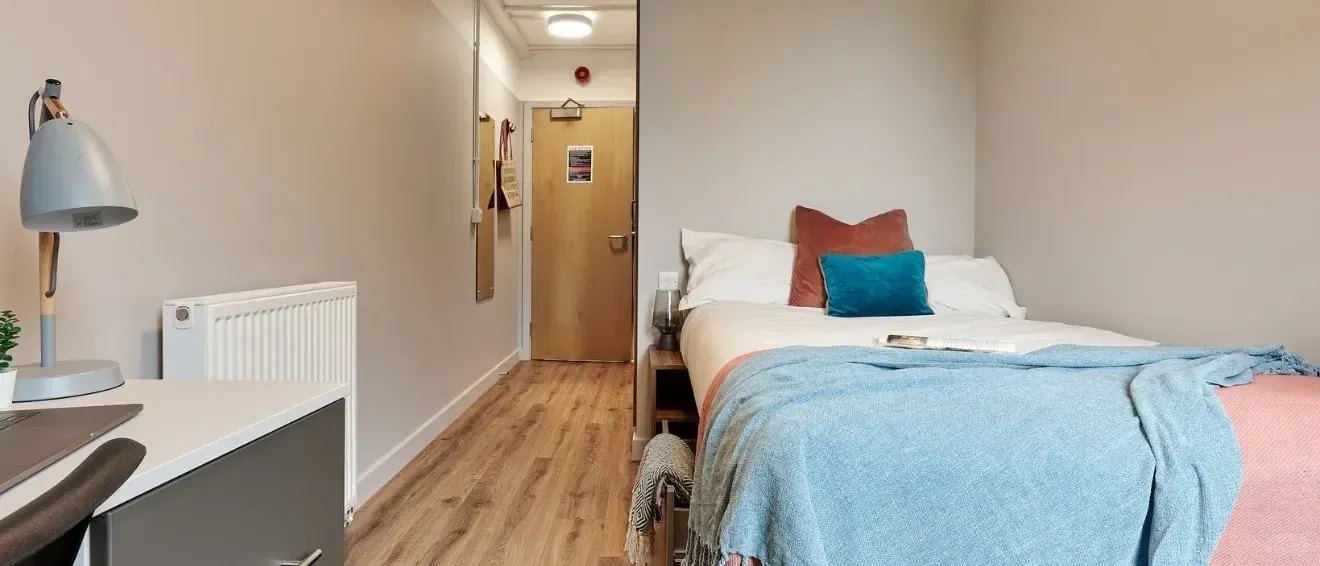 22min-UCL，seventh floor，285pw