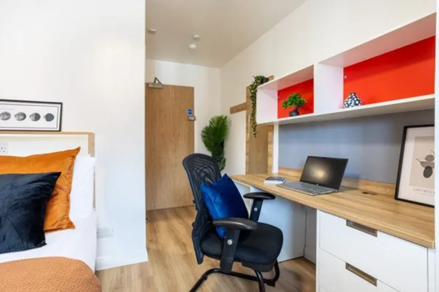 曼城ensuite，210，省到家