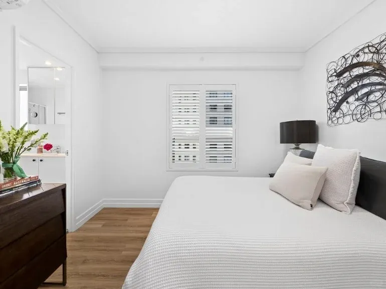 阿德萊德大學出一個1b1b，蹲個好心人接手