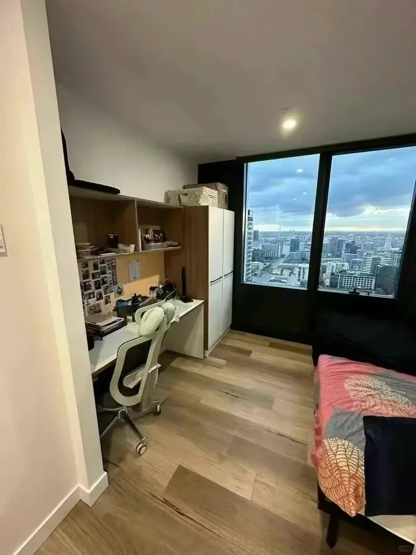 🐱本｜絕美落地窗風景 房間