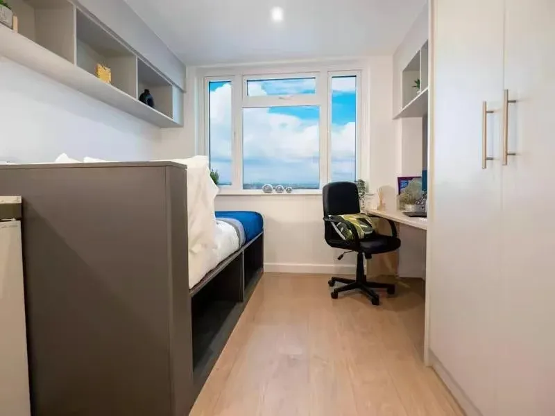 轉租富人區公寓🏠新房
