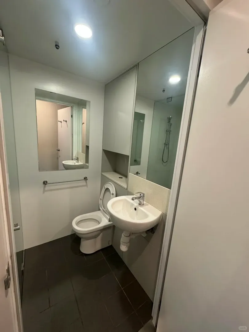 墨大門口🏠4xx蹲室友，獨衛愛乾淨