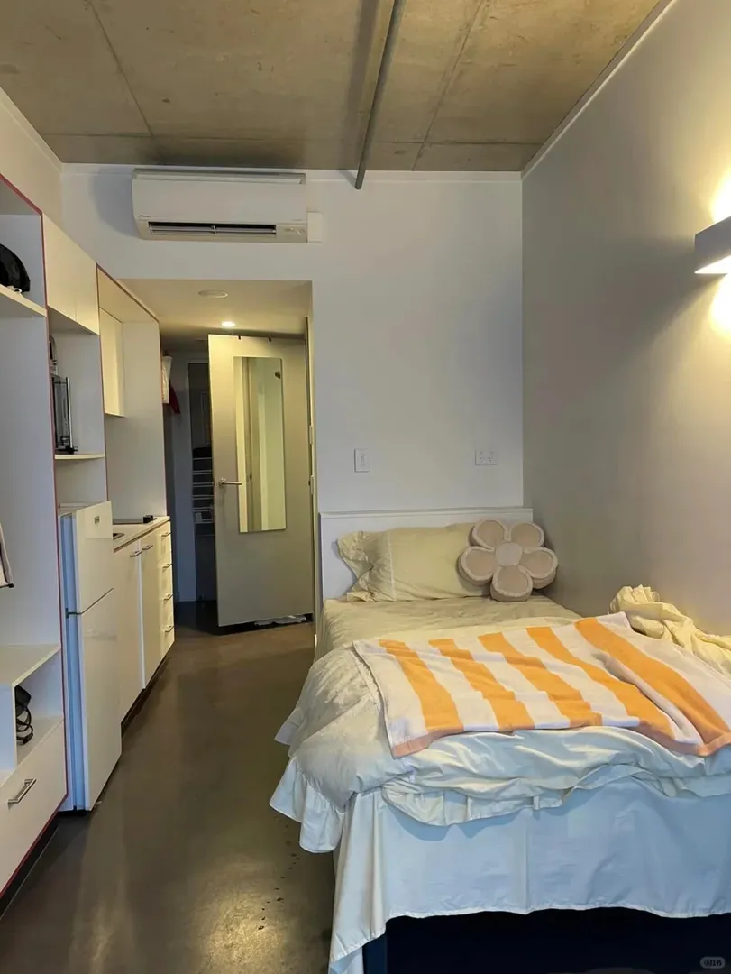 走路去UCL的studio，含淚轉！