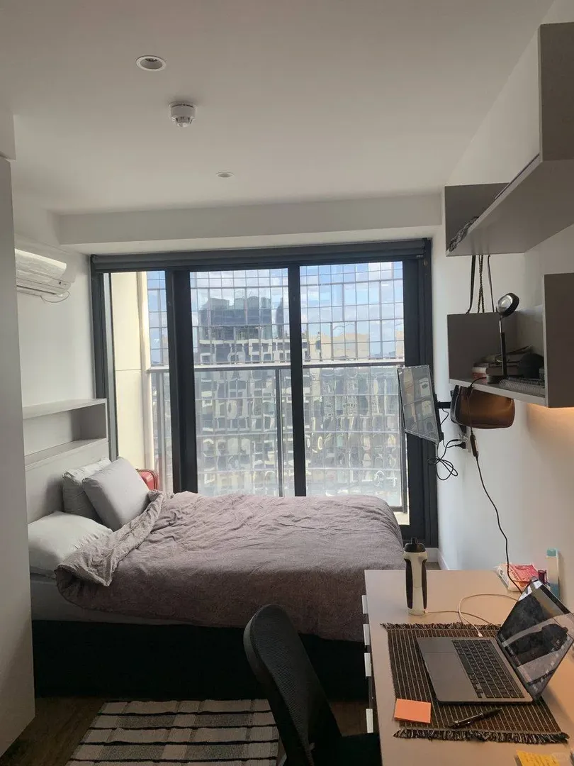 墨爾本大陽台的studio轉租🚶2分鐘到墨大