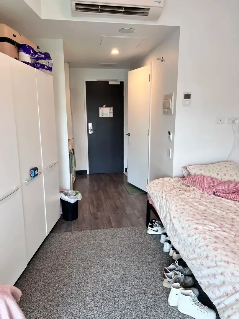 布里斯班帶🏠蹲兩個2🈷️室友⬇️預算