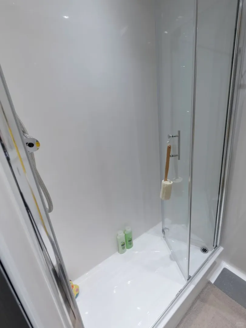 租了個伯明罕大學studio，後續來了