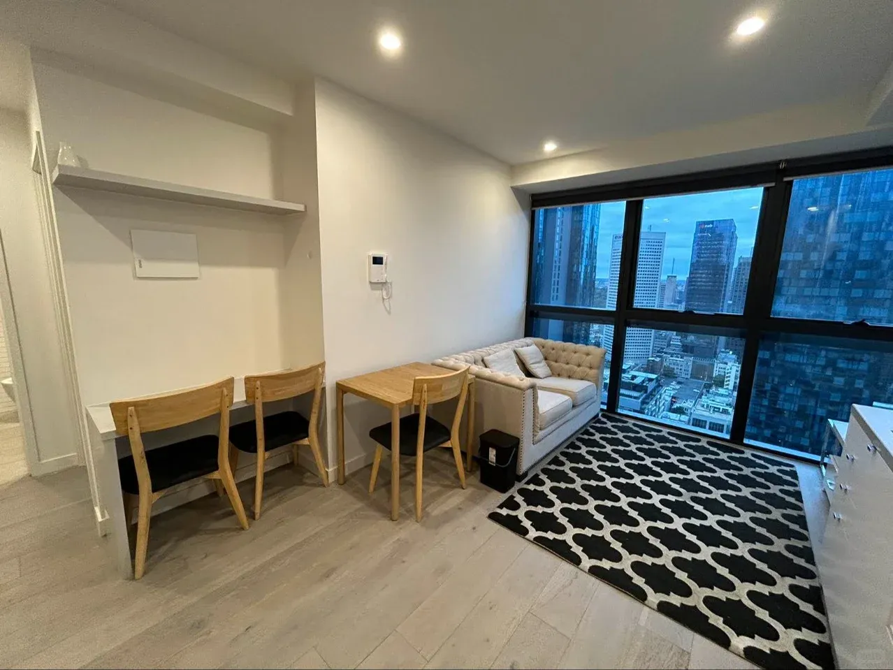 Mel 明年2月的2b2b💸帳單已包