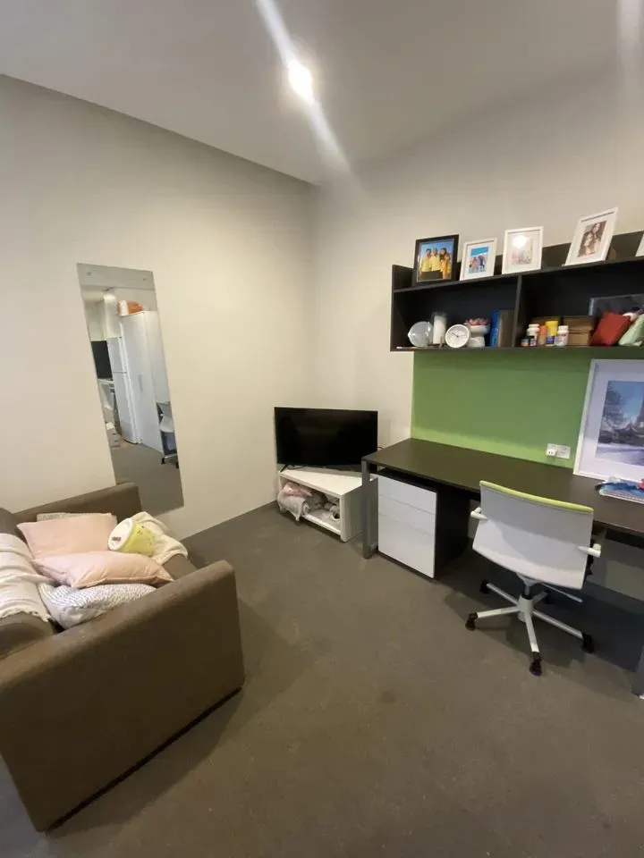 Mel墨大5分鐘，studio20瓶沒人要😭