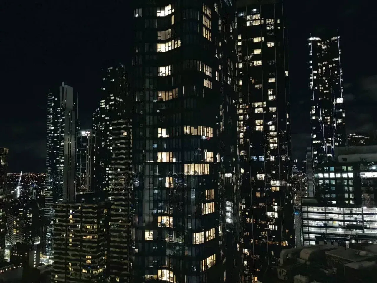 25s1墨爾本｜出studio｜包bill+空調