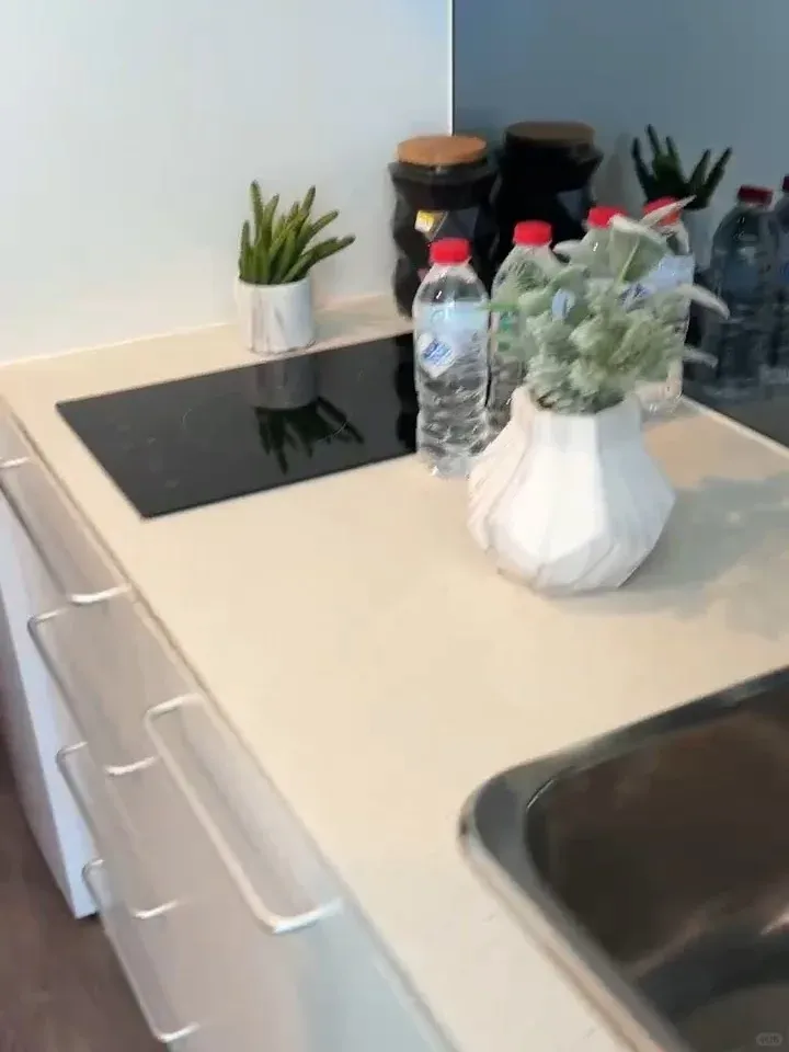 UQ旁邊400住的一點也不差啊👀