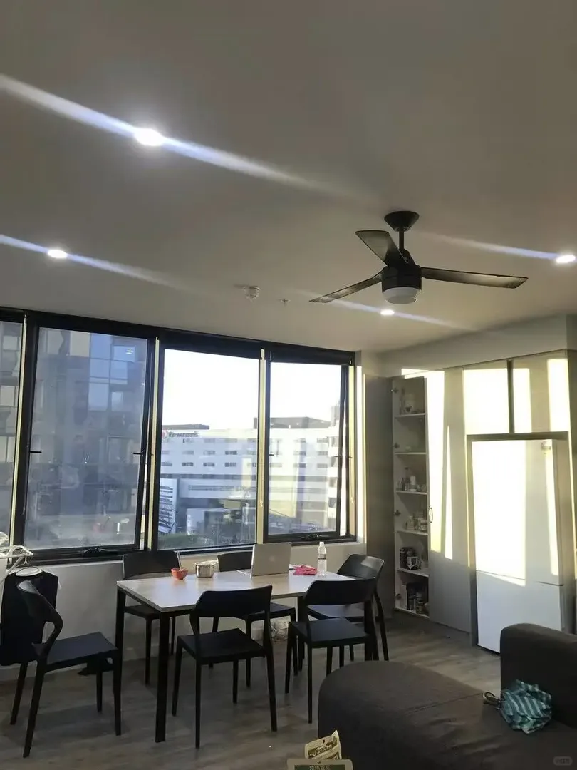 墨爾本明年2月低價拼室友，來麼來麼～