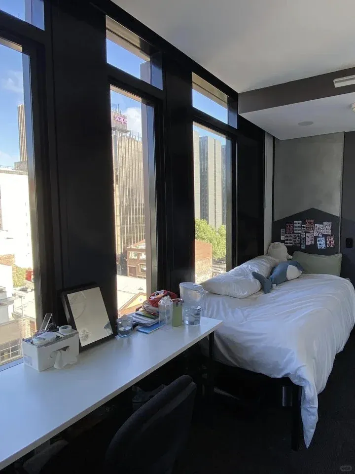 3分鐘到墨大蹲三個室友，包水電網